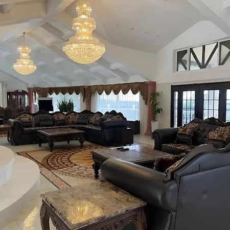 Specious 6000 Sf Privat Gated Villa With View